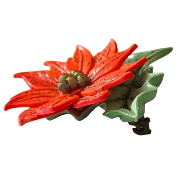 Vintage Poinsettia Brooch Pin Celluloid Plastic Christmas MCM Holiday Winter Red - Picture 5 of 14